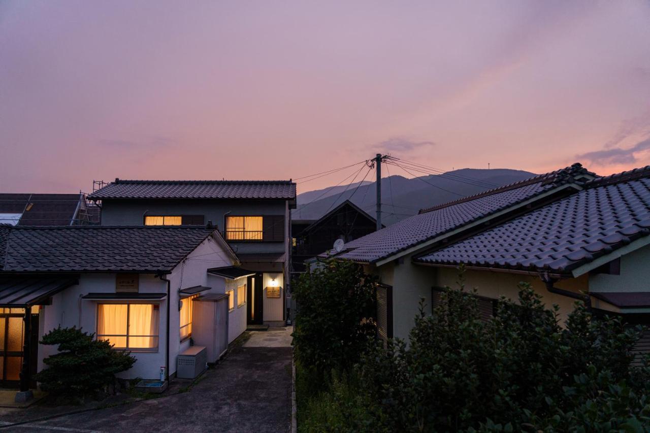Yufu-No-Yu Shiki Iyashi Villa Exterior foto